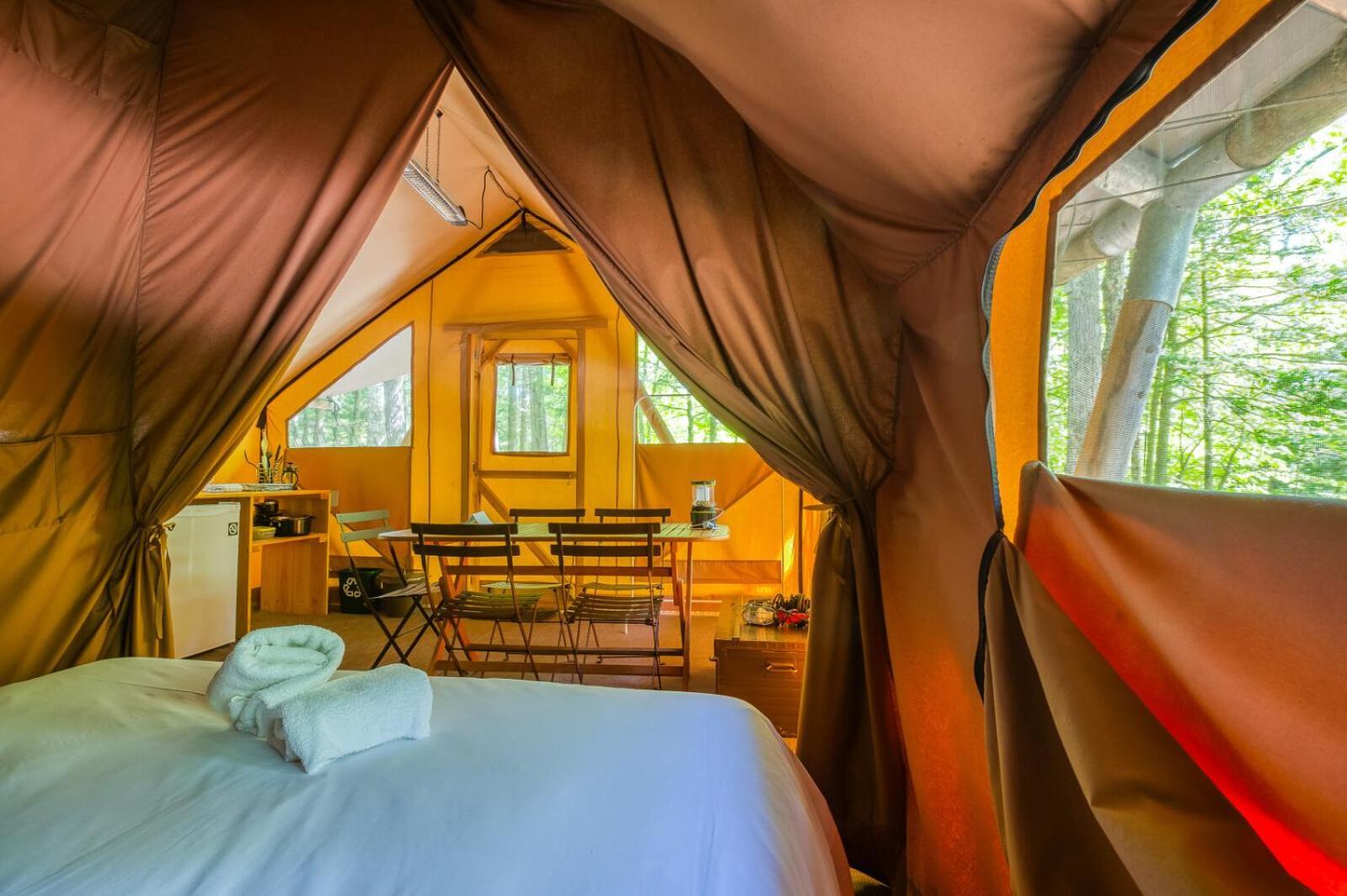 Tent Canadienne